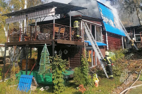 В Заволжске горела трехэтажная баня
